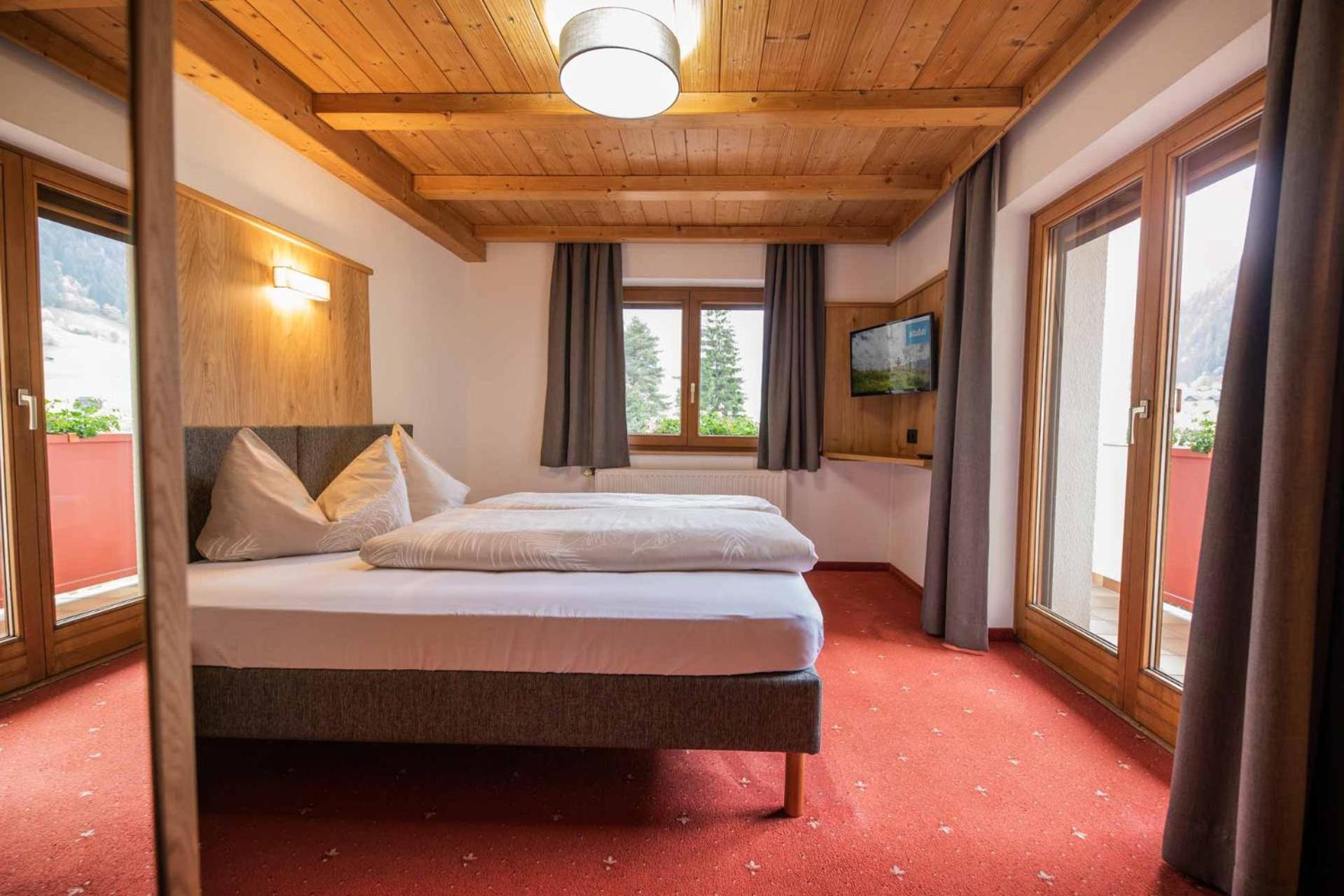 Haus Steinbock Bed & Breakfast Neustift im Stubaital Exterior photo