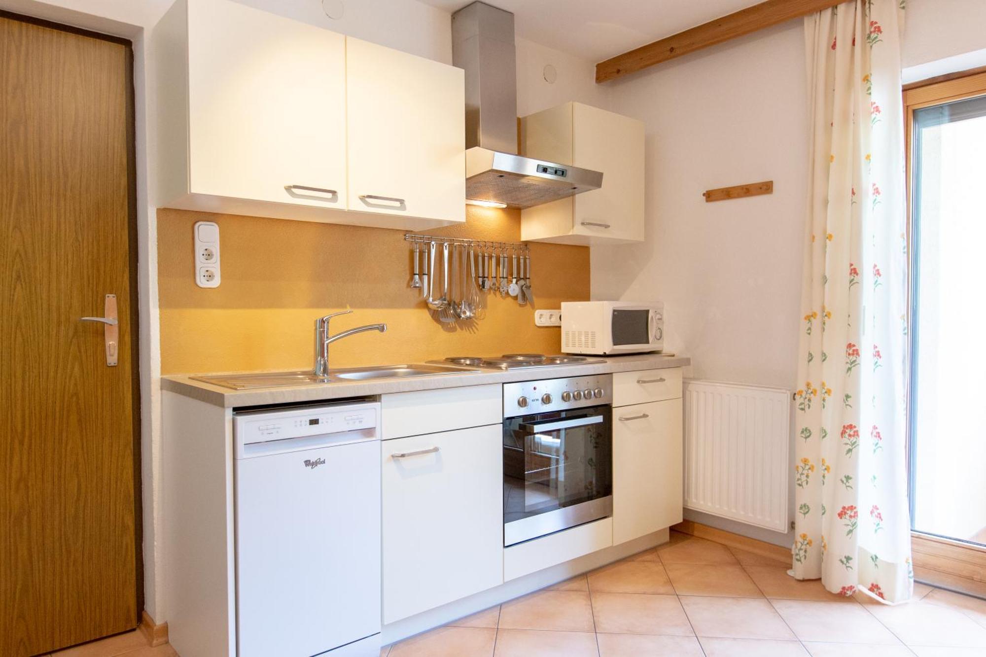 Haus Steinbock Bed & Breakfast Neustift im Stubaital Exterior photo